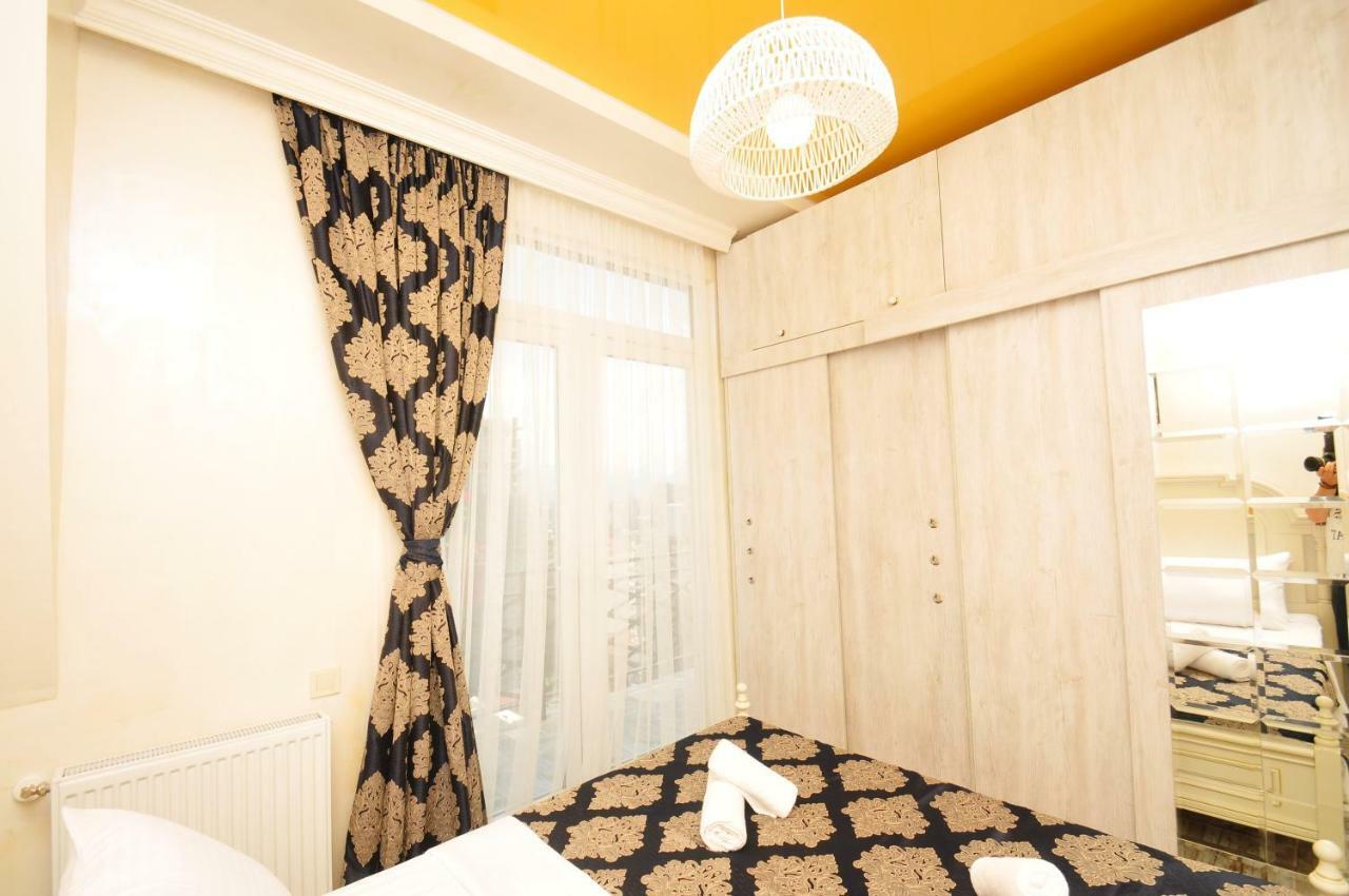 Apartments With A View Of The Trinity Holy Batoumi Extérieur photo